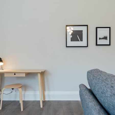 Stylish Stirling Apartment - Free Parking 외부 사진
