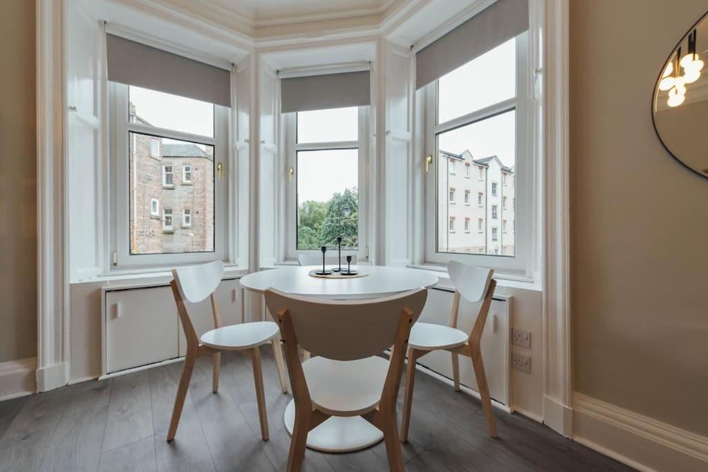 Stylish Stirling Apartment - Free Parking 외부 사진