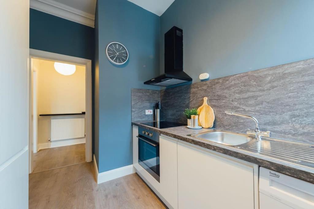 Stylish Stirling Apartment - Free Parking 외부 사진